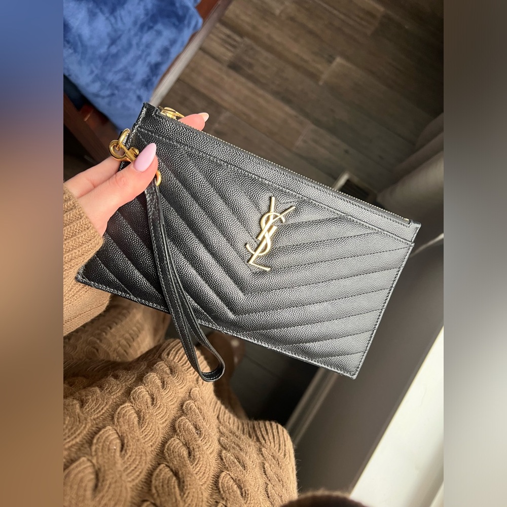 Saint Laurent “Cassandra” large pouch wristlet black - Picture 5 of 8